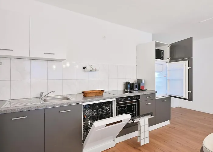 Bright & Cozy 2-room Comfort In Center With Kitchen, Free Wifi