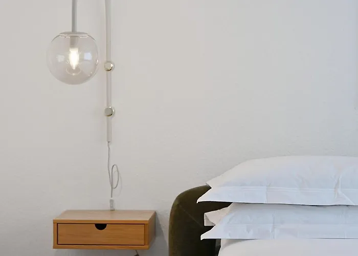 Appartement Bright & Cozy 2-room Comfort In Center With Kitchen, Free Wifi *