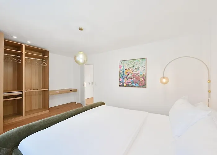 Appartement Bright & Cozy 2-room Comfort In Center With Kitchen, Free Wifi